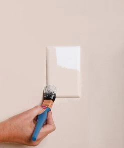 Dreambaby Child Safety White Outlet Covers 2-Pack -Menards Safety Shop 09683967