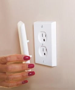 Dreambaby Child Safety White Outlet Covers 2-Pack -Menards Safety Shop 09683968